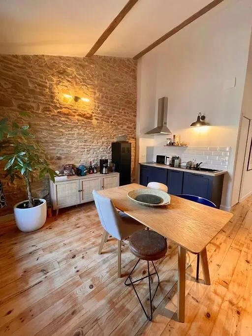 La Madigniere En Beaujolais Pierres Dorees Lacenas Apartment