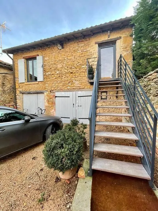 شقة La Madigniere En Beaujolais Pierres Dorees Lacenas